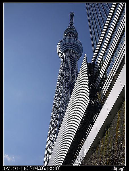 P1390689