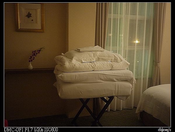 P1400299