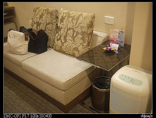 P1400303