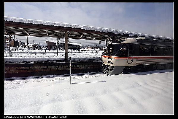 [2013。和自己旅行京都、高山]JR京都直達高山。每日一班