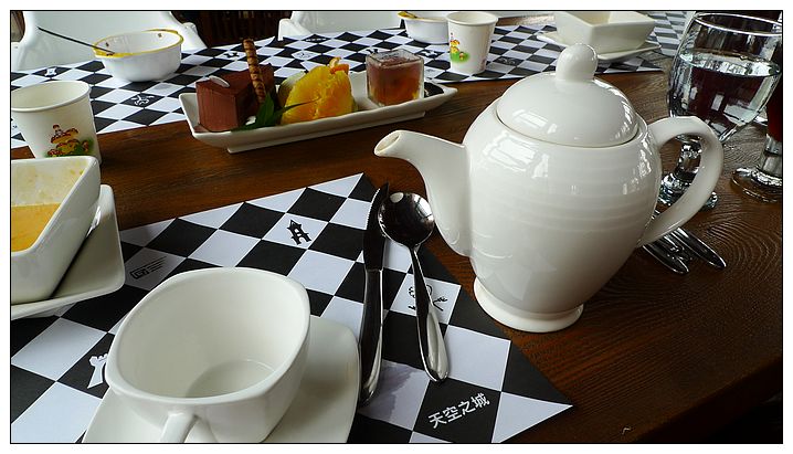 [食記。中部]苗栗|天空之城。天空古堡餐廳。建議入門票換點飲料小點就好