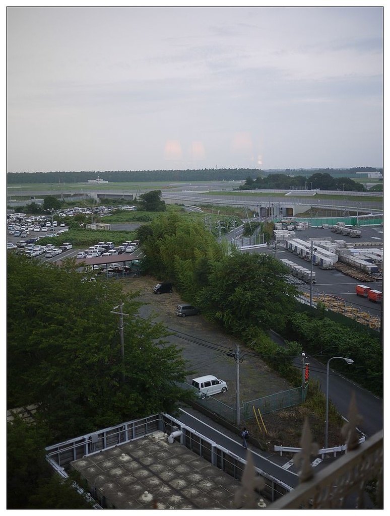 [住。亞洲]廉價航空LCC早班機的過境超大飯店。東橫inn 成田機場店~toyoki inn narita~免費接駁車、免費早餐~機場附近~