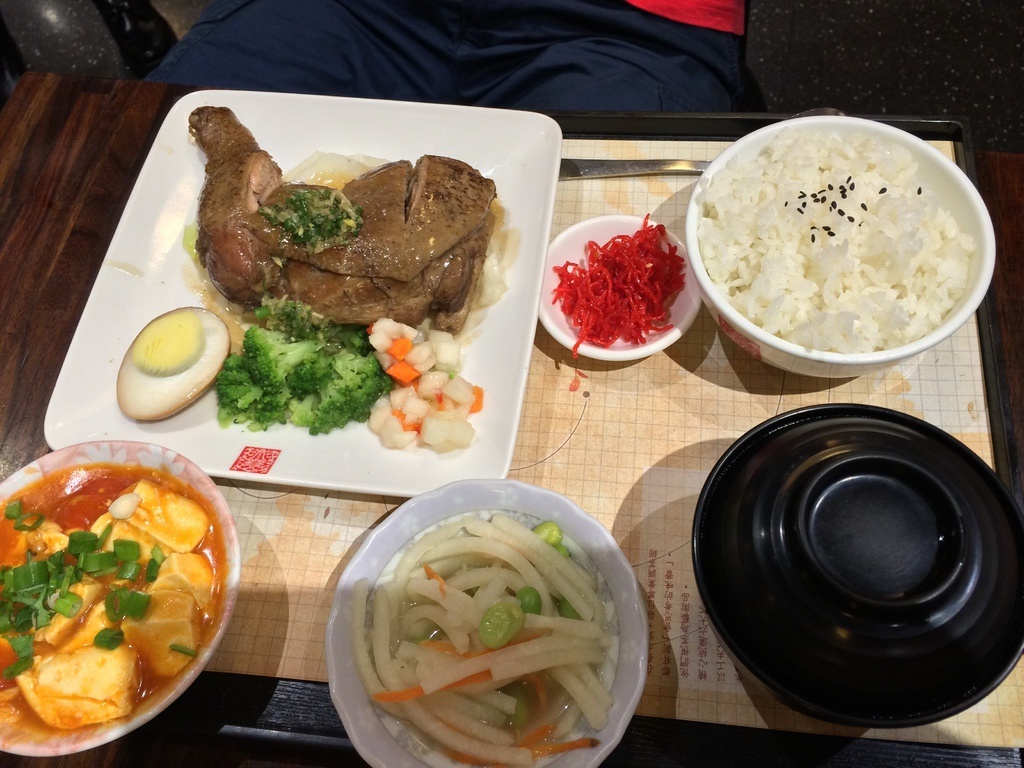 2013-12-07 19.06.46 HDR.jpg
