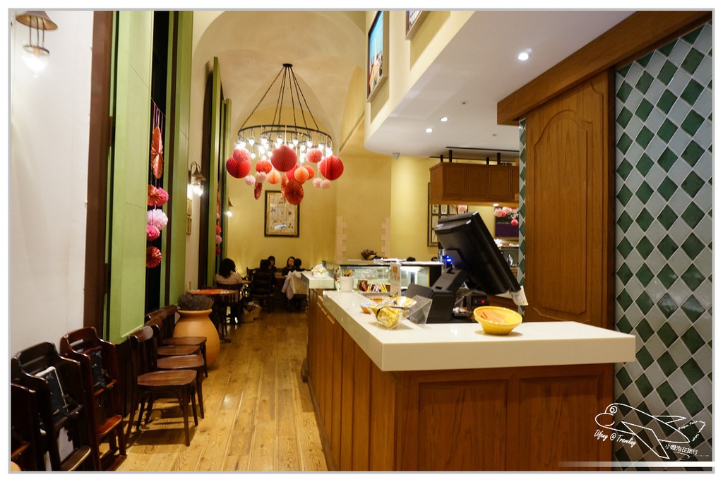 [食記。北部]臺北大安|Ｌ’Occitane cafe’歐舒丹咖啡館。想念普羅旺斯的好地方～回味旅行的幸福、閨蜜一定要一起來～國父紀念館美食推薦～