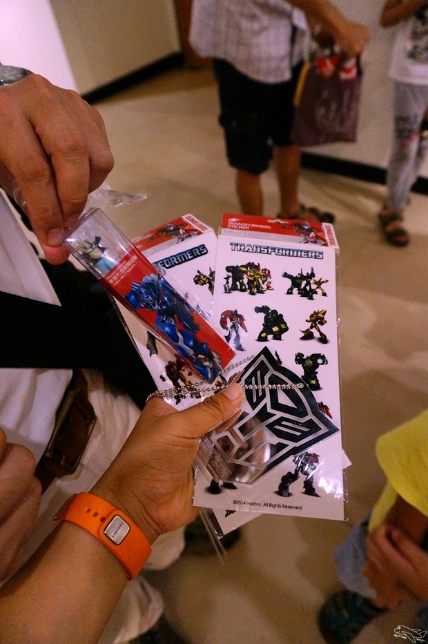 [國內趴趴走。北部]國立中正紀念堂。變形金剛特展。大黃蜂現身，機器人迷最愛～
