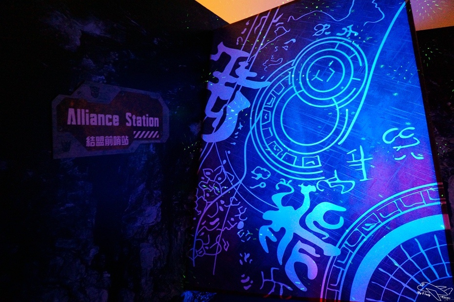 [國內趴趴走。北部]國立中正紀念堂。變形金剛特展。大黃蜂現身，機器人迷最愛～