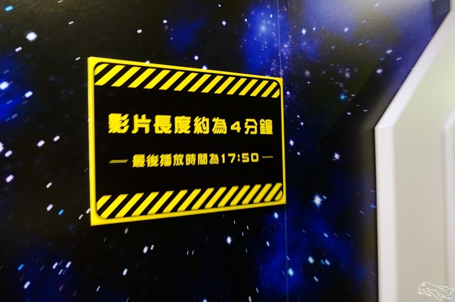 [國內趴趴走。北部]國立中正紀念堂。變形金剛特展。大黃蜂現身，機器人迷最愛～