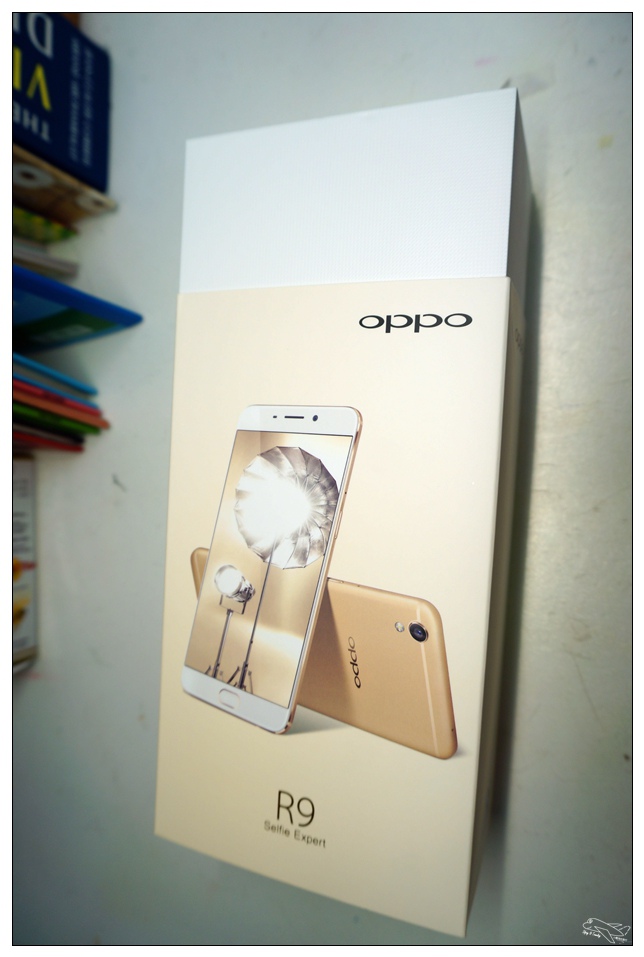 [新機]心機Oppo R9玫瑰金微開箱～一萬五以下手機新選擇～5.5吋、調和IOS與ANDORID界面、自拍神機、快速閃充～帶著OPPO R9旅行隨拍好手機～