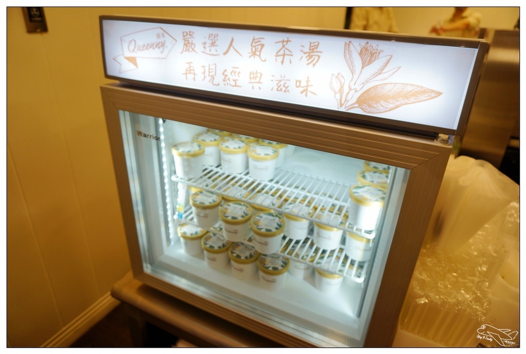 [台北車站好喝茶飲]葵米Queenny。驚動粉圓界最Q彈珍珠奶茶。獨家黑糖炒珍珠。HOYII北車站B1～