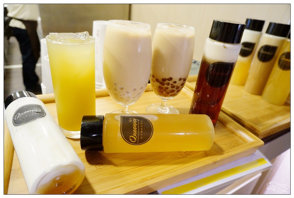 [台北車站好喝茶飲]葵米Queenny。驚動粉圓界最Q彈珍珠奶茶。獨家黑糖炒珍珠。HOYII北車站B1～