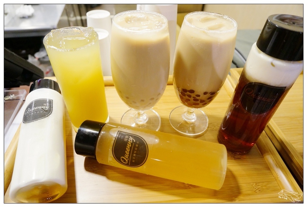 [台北車站好喝茶飲]葵米Queenny。驚動粉圓界最Q彈珍珠奶茶。獨家黑糖炒珍珠。HOYII北車站B1～