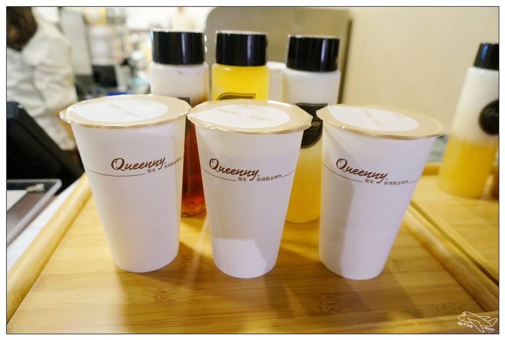 [台北車站好喝茶飲]葵米Queenny。驚動粉圓界最Q彈珍珠奶茶。獨家黑糖炒珍珠。HOYII北車站B1～
