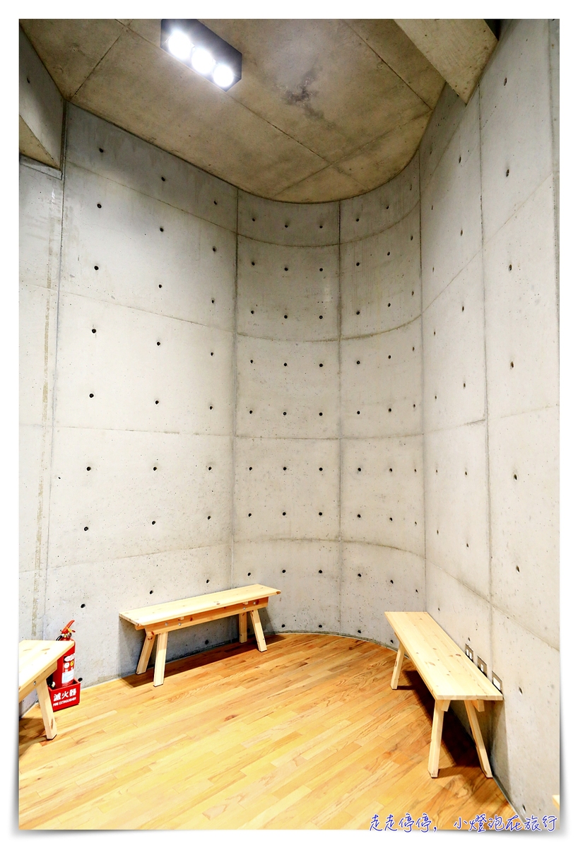 深藍咖啡館旗艦店|千層蛋糕界的LV,清水模建築特色,台南咖啡館新美學~ @走走停停,小燈泡在旅行 深藍咖啡館旗艦店|千層蛋糕界的LV,清水模建築特色,台南咖啡館新美學~