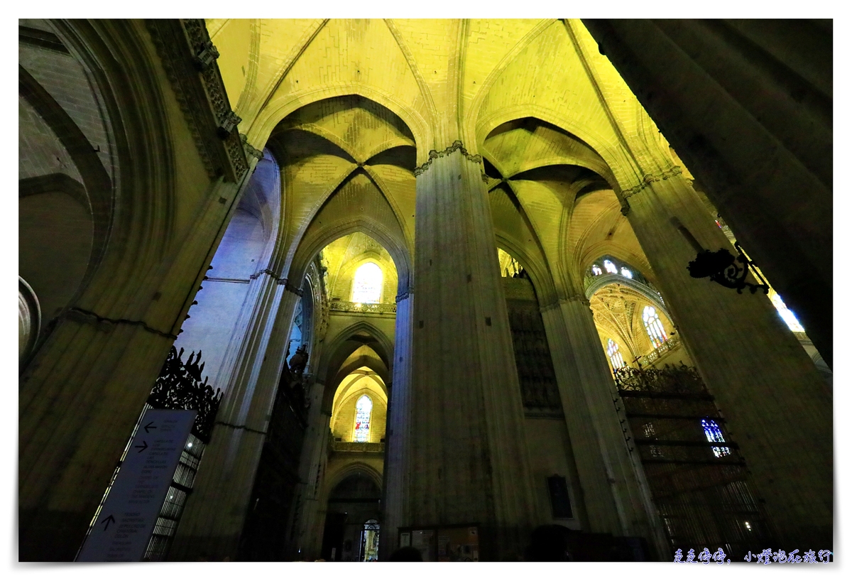 塞維亞大教堂（西維爾主教座堂）｜ Catedral de Sevilla，哥倫布棺木放置處，世界第三大教堂/世界上最大的哥德式教堂