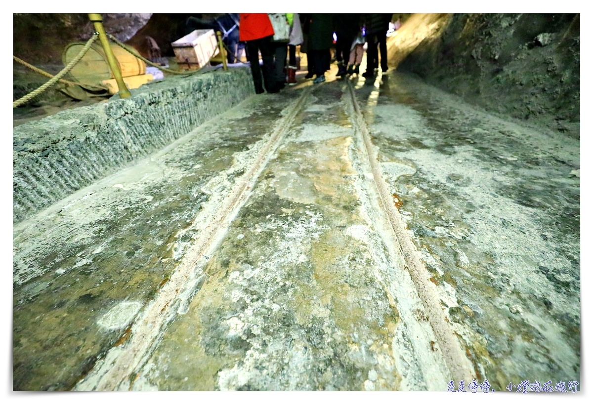 波蘭克拉科夫維利奇卡鹽礦觀光客行程｜Wieliczk Tourist Route，震撼地底鹽礦教堂、採鹽深入地底327公尺