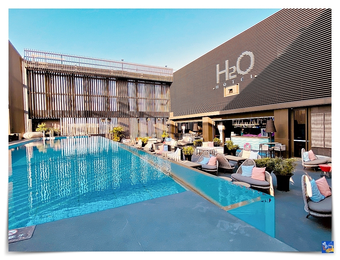 H2O水京棧國際酒店｜機場高鐵免費接駁、貼心至極、高空酒吧呢喃物語、鮑魚牛排奢華早餐