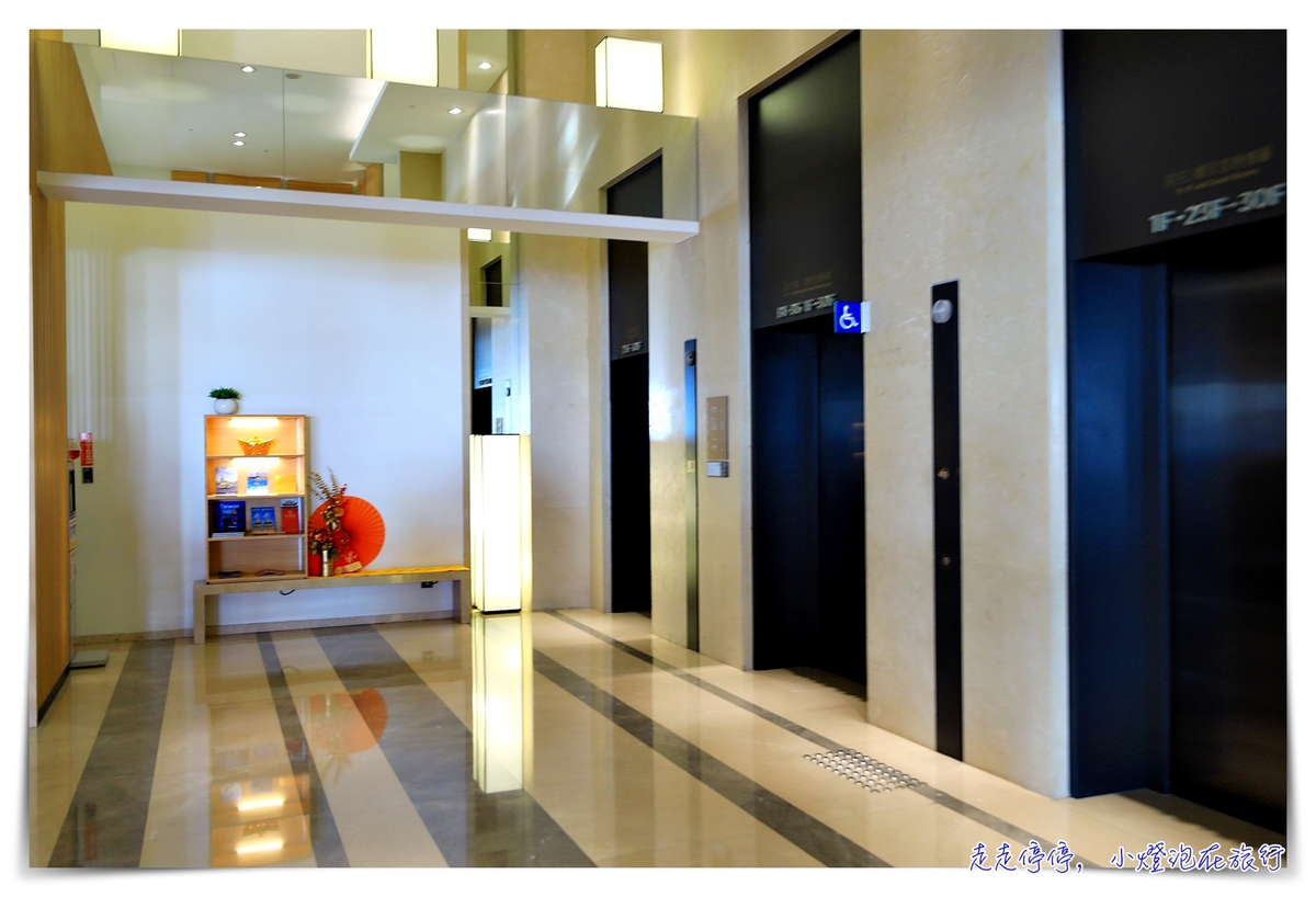 和逸飯店‧高雄中山館 HOTEL COZZI Zhongshan Kaohsiung｜簡單舒適如家，溫暖簡潔色調，海景高樓房