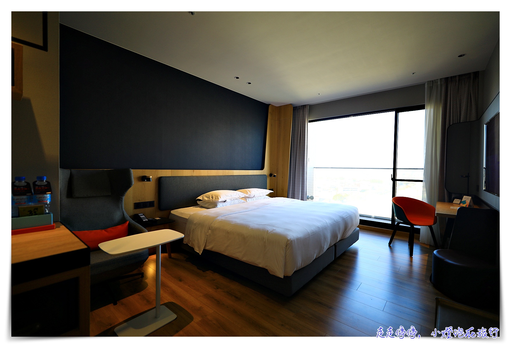 嘉義智選假日酒店Holiday Inn Express｜花小錢就可以睡席夢思、北歐風格住宿，還有小點心及全日咖啡，早餐也很不錯