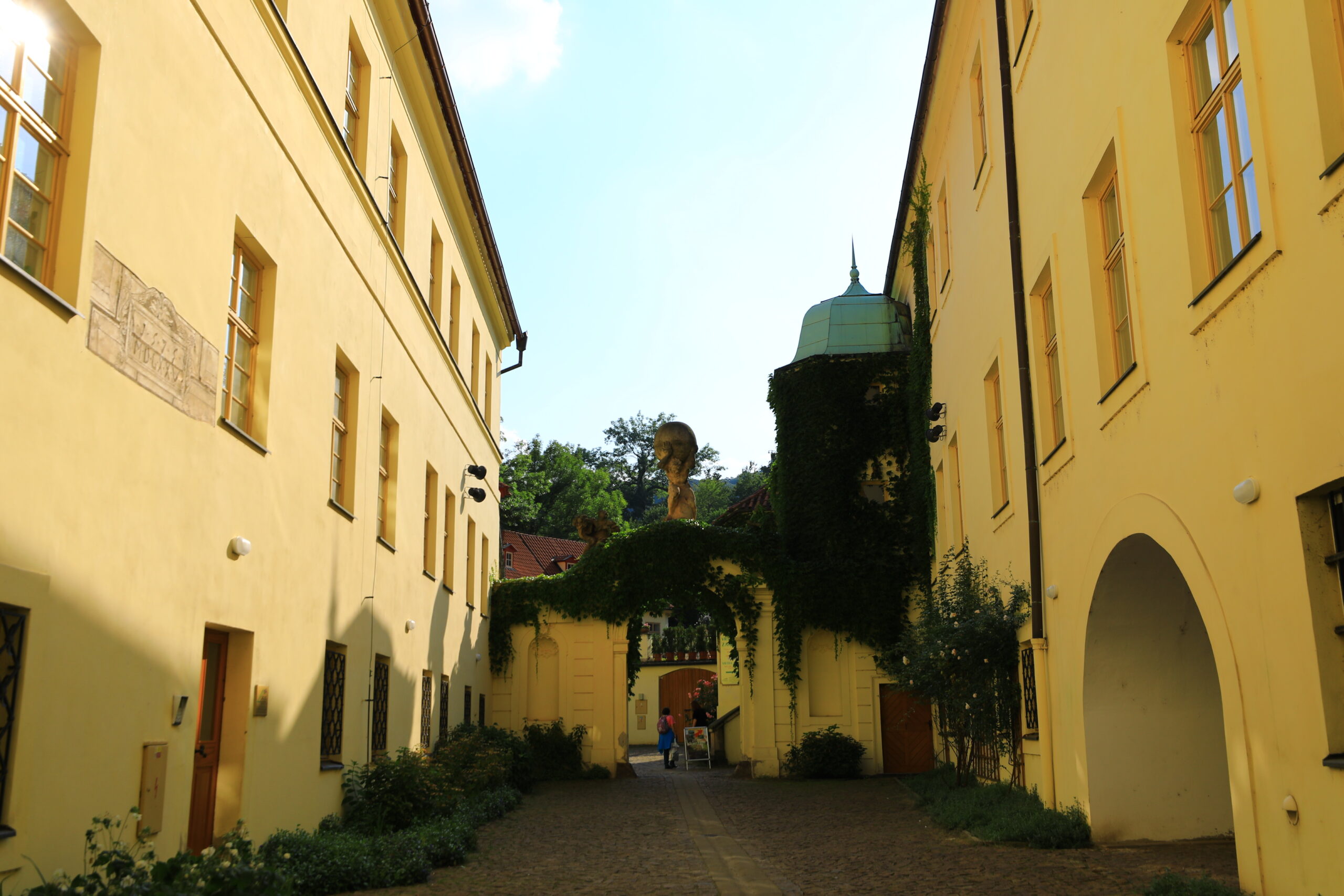 布拉格最美庭園｜維巴庭園Vrtbovská zahrada，周杰倫婚紗取景地，票選中歐最美庭園，聯合國教科文組織世界文化遺產名錄