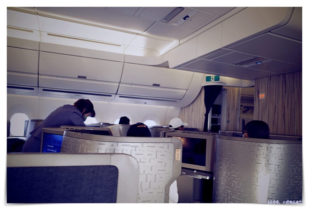 吉隆坡維也納外站機票｜華航777-300吉隆坡台北CI722、A350台北維也納CI63，去程商務艙搭乘紀錄、桃園機場轉機