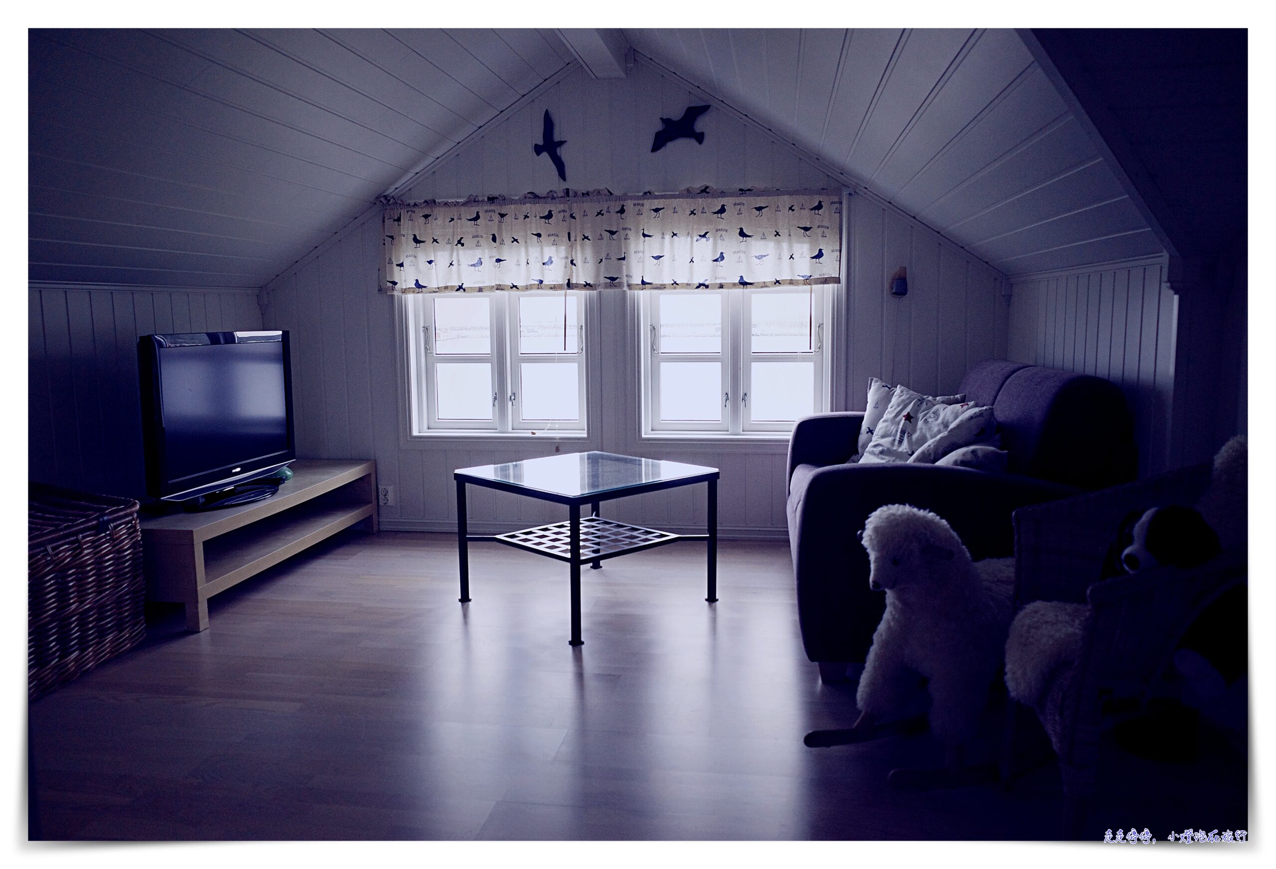 羅弗敦群島雷訥鎮住宿整棟小木屋｜Nordlandshus ved havet på Reine, Lofoten私人停車位、可多人入住、看極光也很清楚