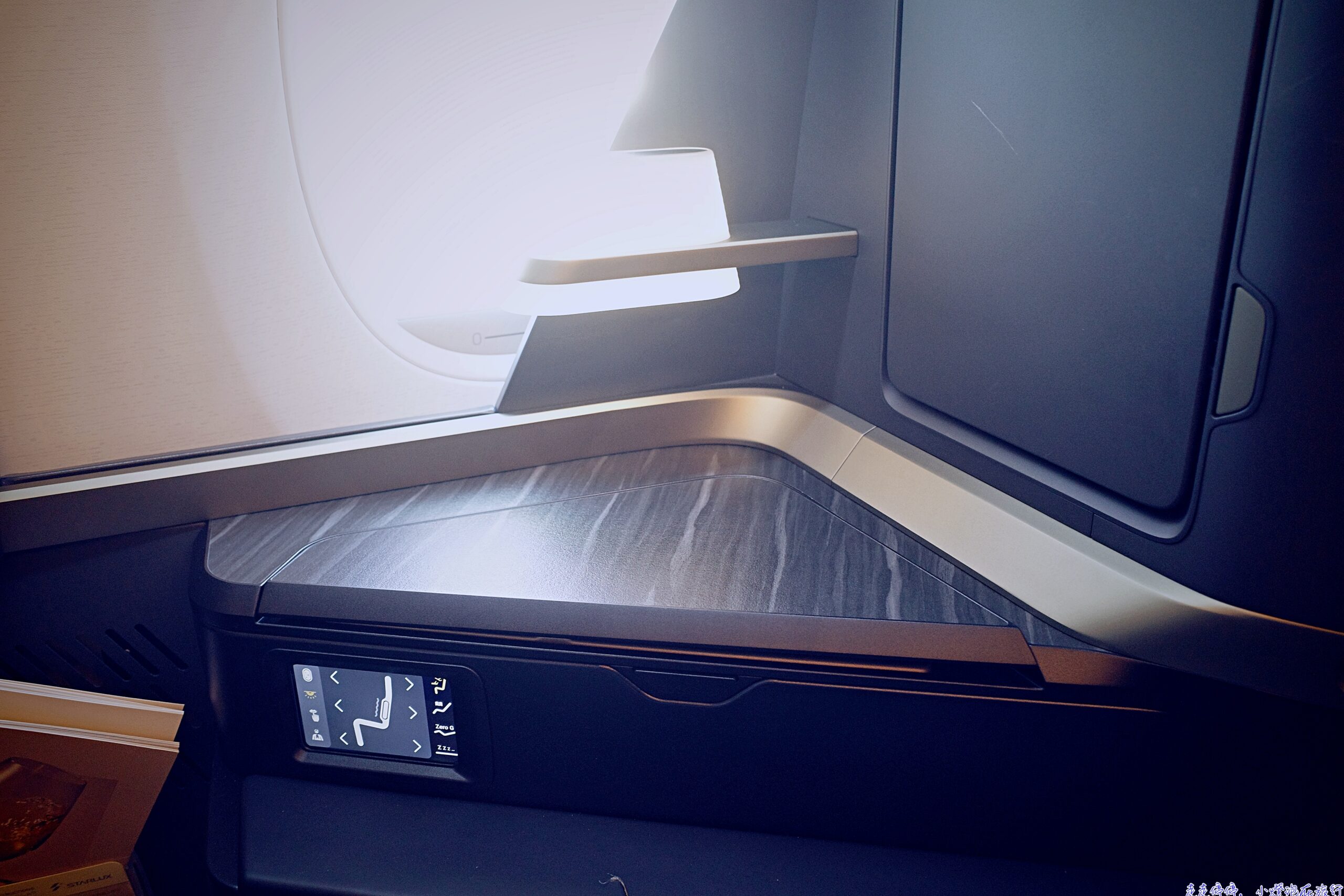2025星宇航空商務艙A350,JX801東京-台北飛行紀錄:餐食、服務、硬體 @走走停停,小燈泡在旅行 2025星宇航空商務艙A350,JX801東京-台北飛行紀錄:餐食、服務、硬體