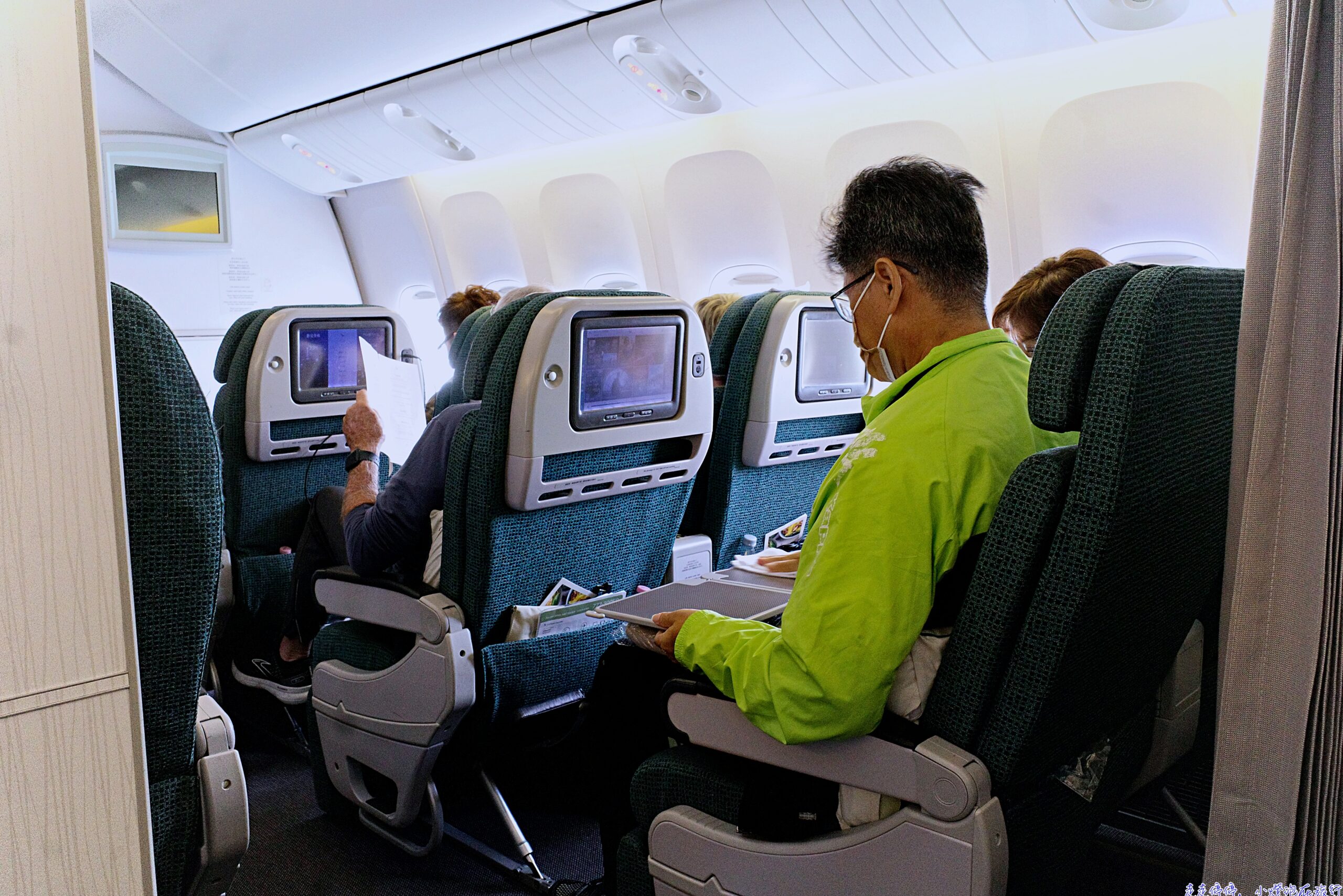 2025國泰航空米蘭-香港轉機-台北｜經濟艙搭乘紀錄(回程）cx234 cx564