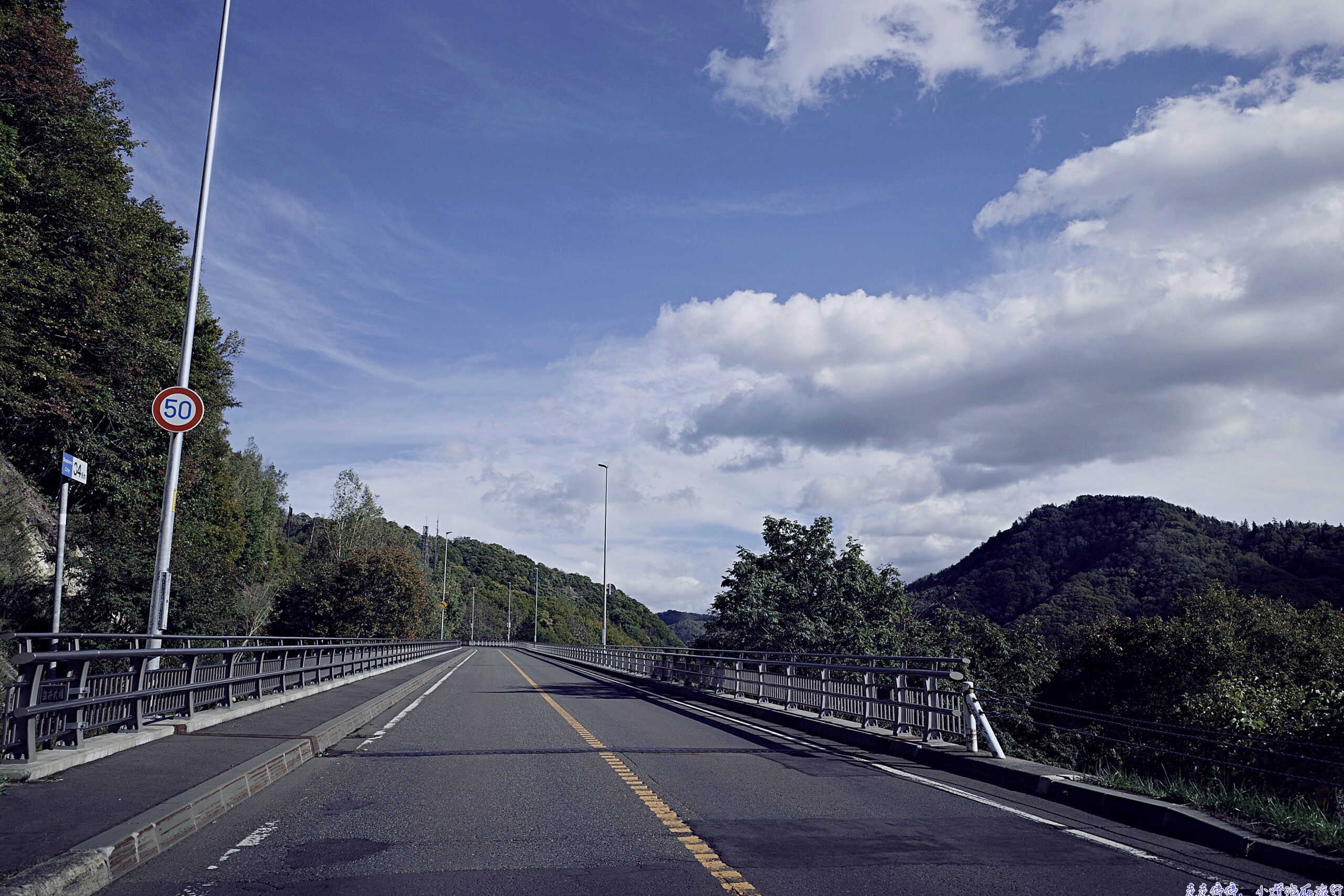 網站近期文章：🏔️ 北海道自駕日記D1：從哩程兌換機票、租車到雪夜遠近燈——在新雪谷，學會放慢速度的勇氣