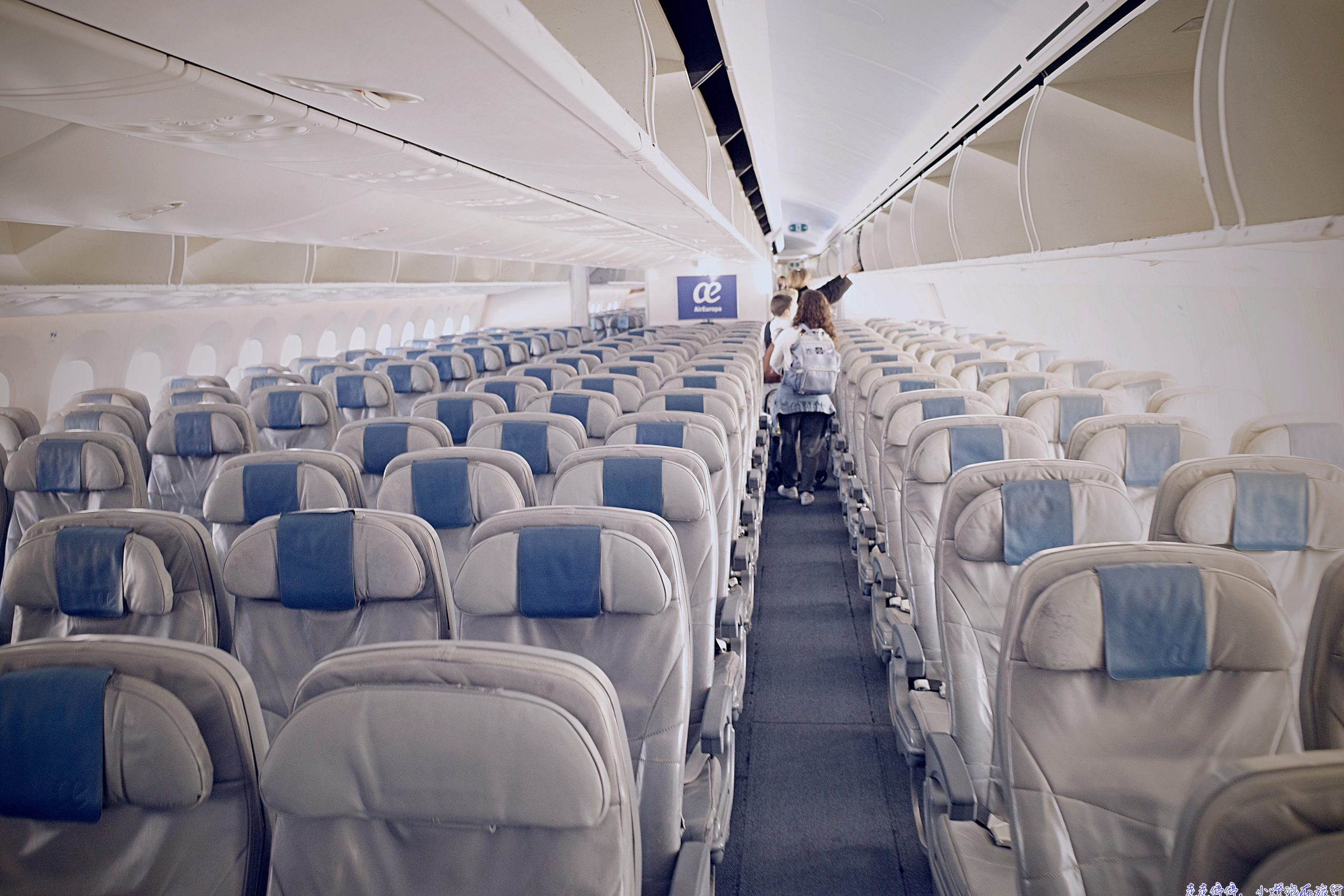 加那利群島航班米蘭經馬德里溫柔轉機到大加納利：UX1066、UX9164