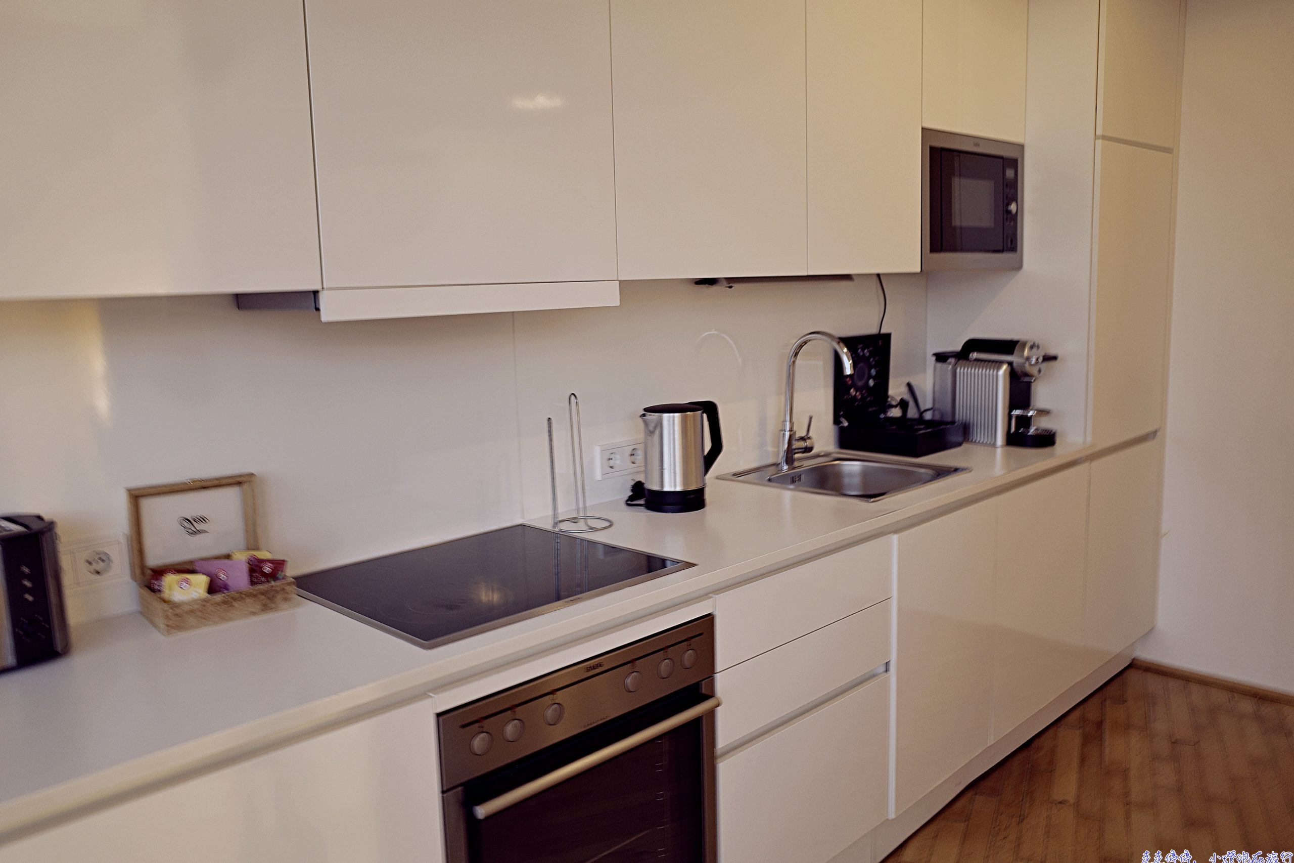 【歐洲旅行必看】不只是燒壞吹風機！歐洲住宿 5 大地雷與天價賠償全紀錄：一位旅歐 20 年部落客的保命清單