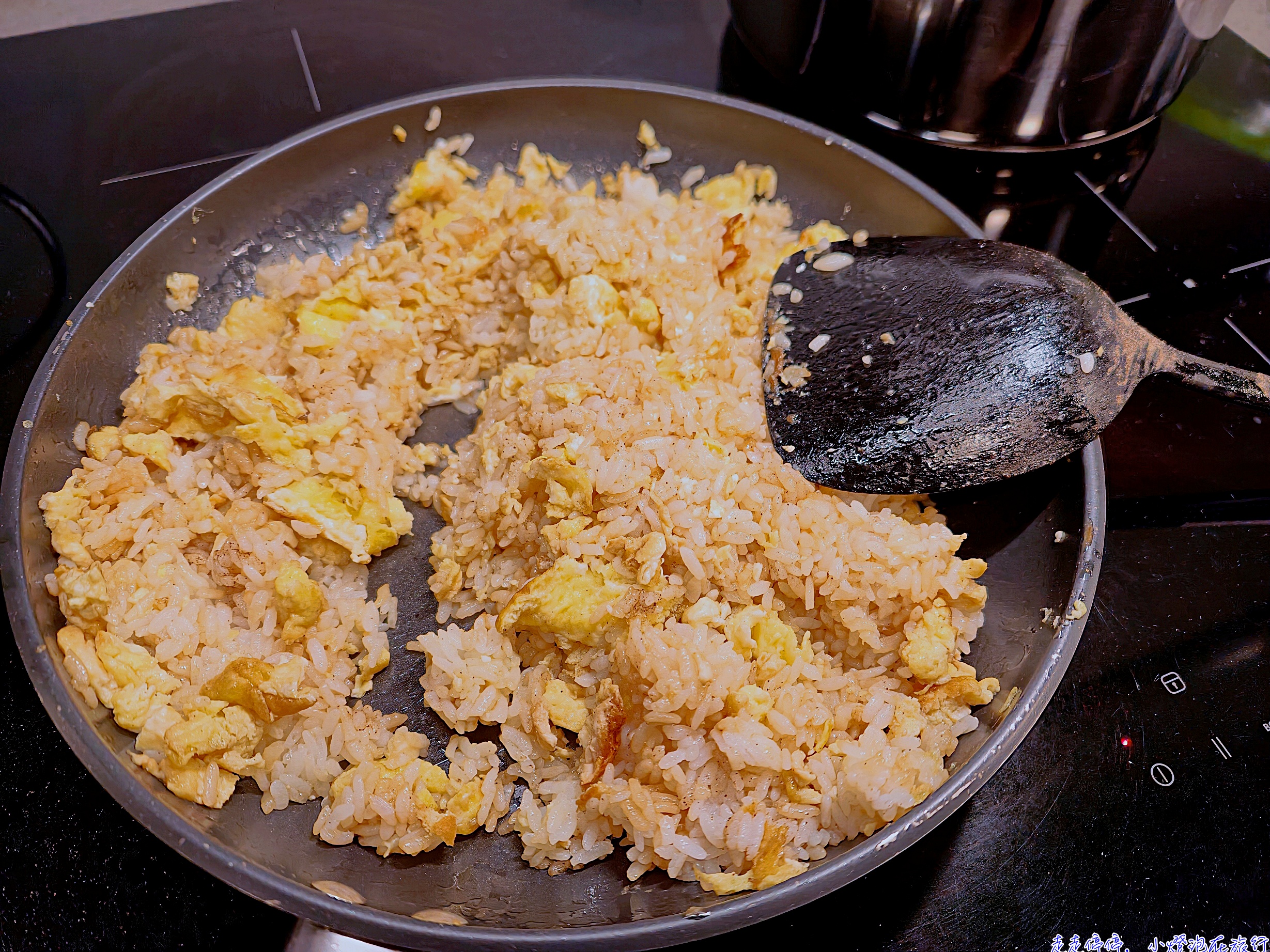 冰島自駕親子日記 Day 1｜雷克雅維克取車到vík：行李、車型與第一天就該知道的安全提醒