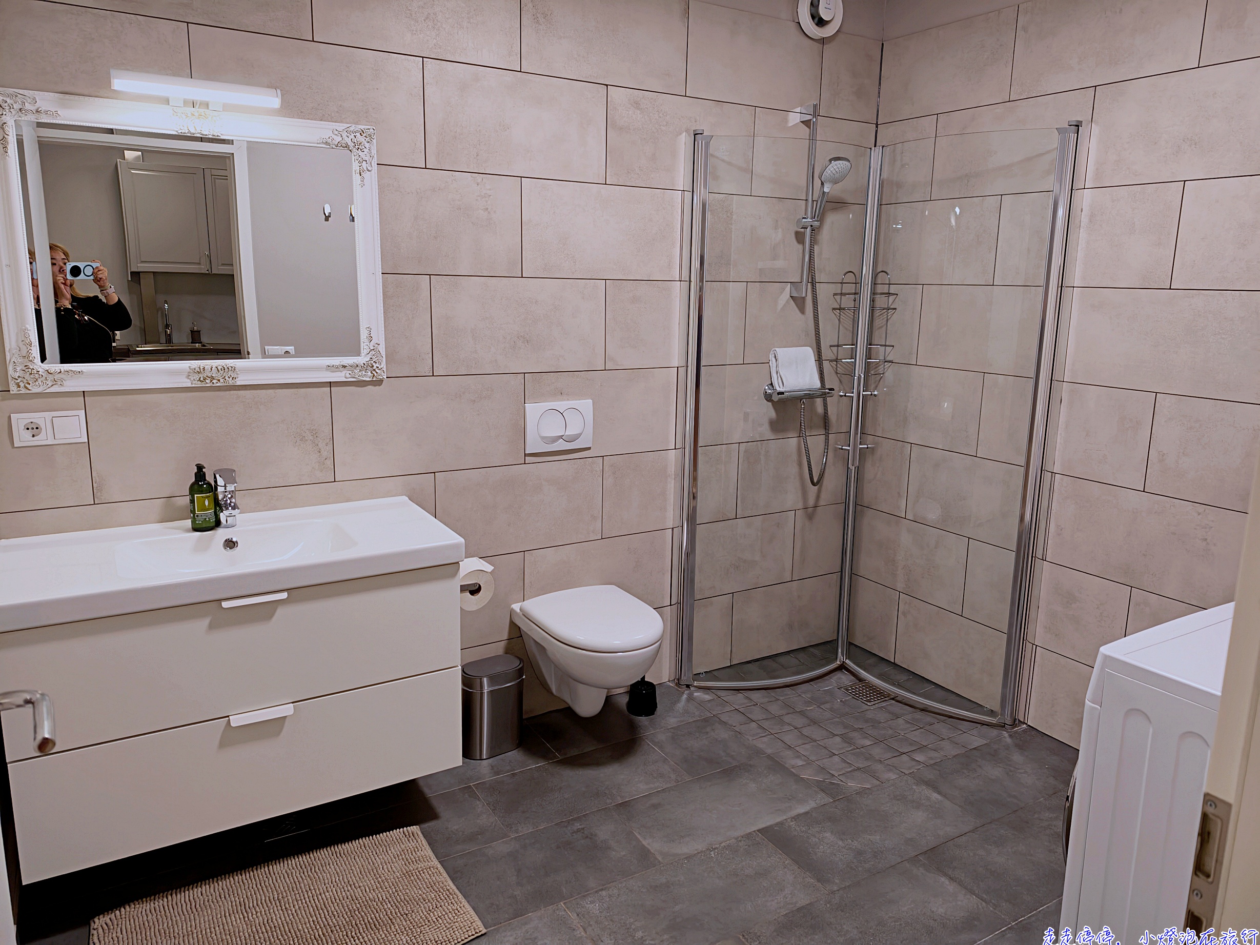 冰島自駕親子日記 Day 1｜雷克雅維克取車到vík：行李、車型與第一天就該知道的安全提醒