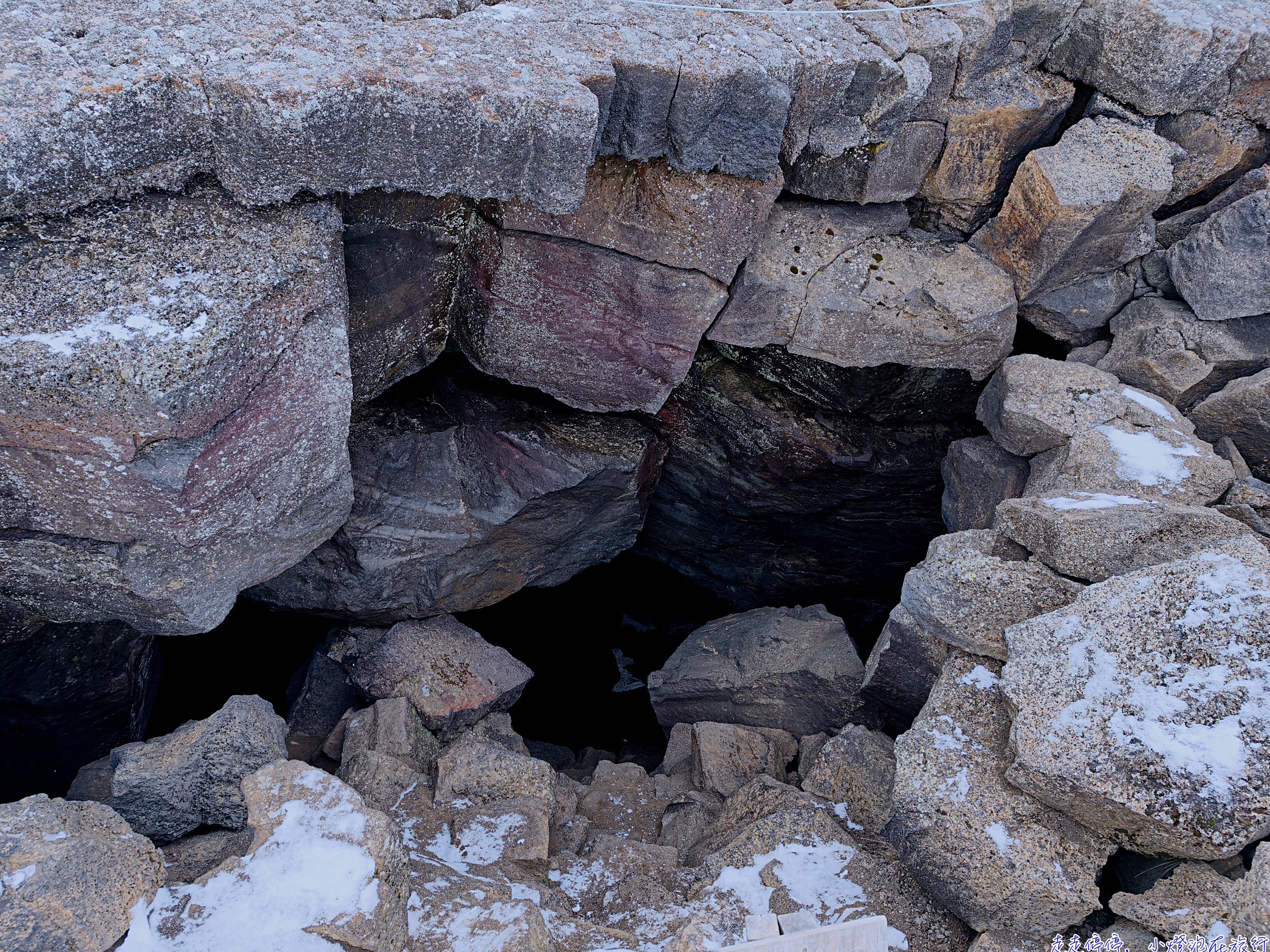 冰島米湖冬季攻略｜地熱溫泉、黑色城堡Dimmuborgir、權力遊戲取景地＋極光看到飽（第七天行程）