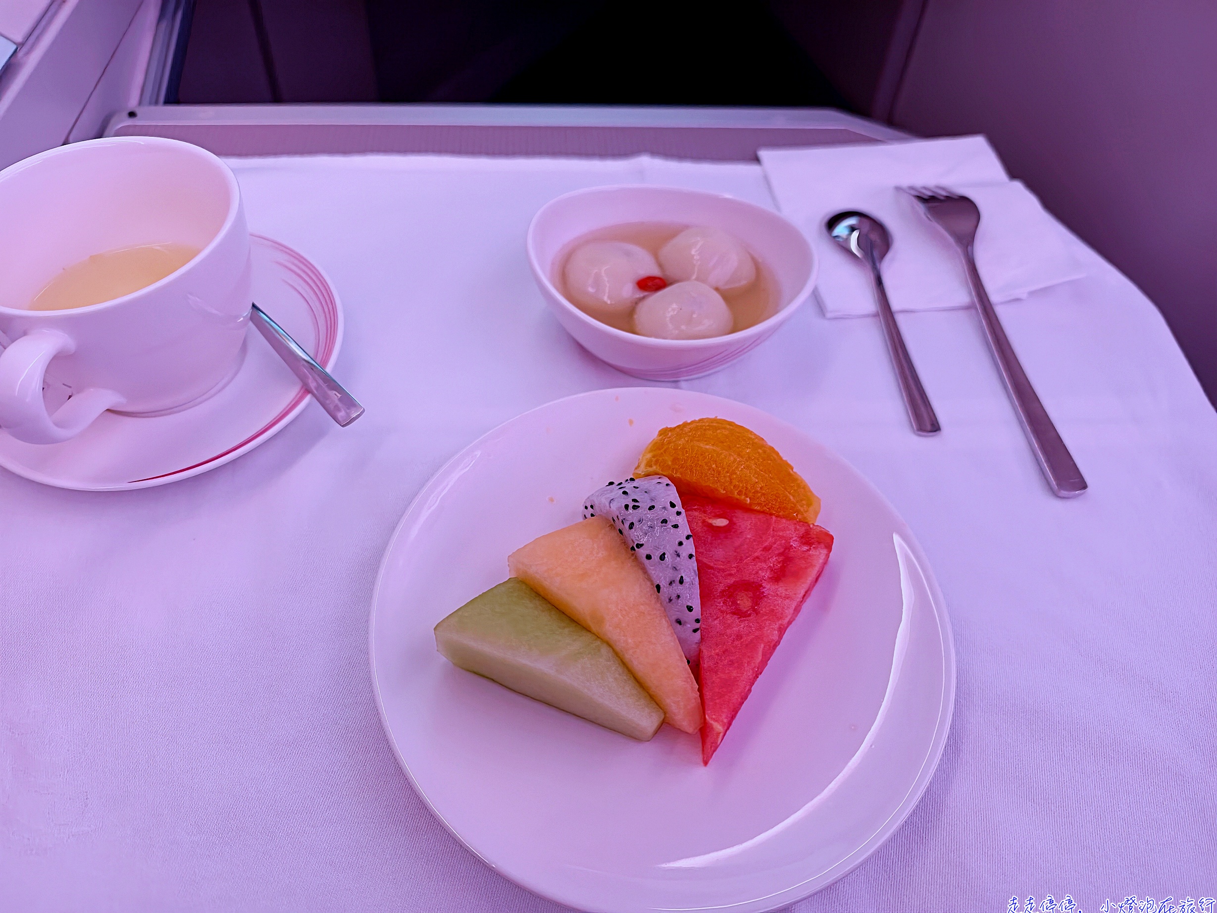 國航北京中轉羽田到哥本哈根來回商務艙完整分享CA184、CA877、CA878、CA421｜時間超漂亮、不用過夜、CP值高！台灣人必看台胞證+素食餐+機型評價