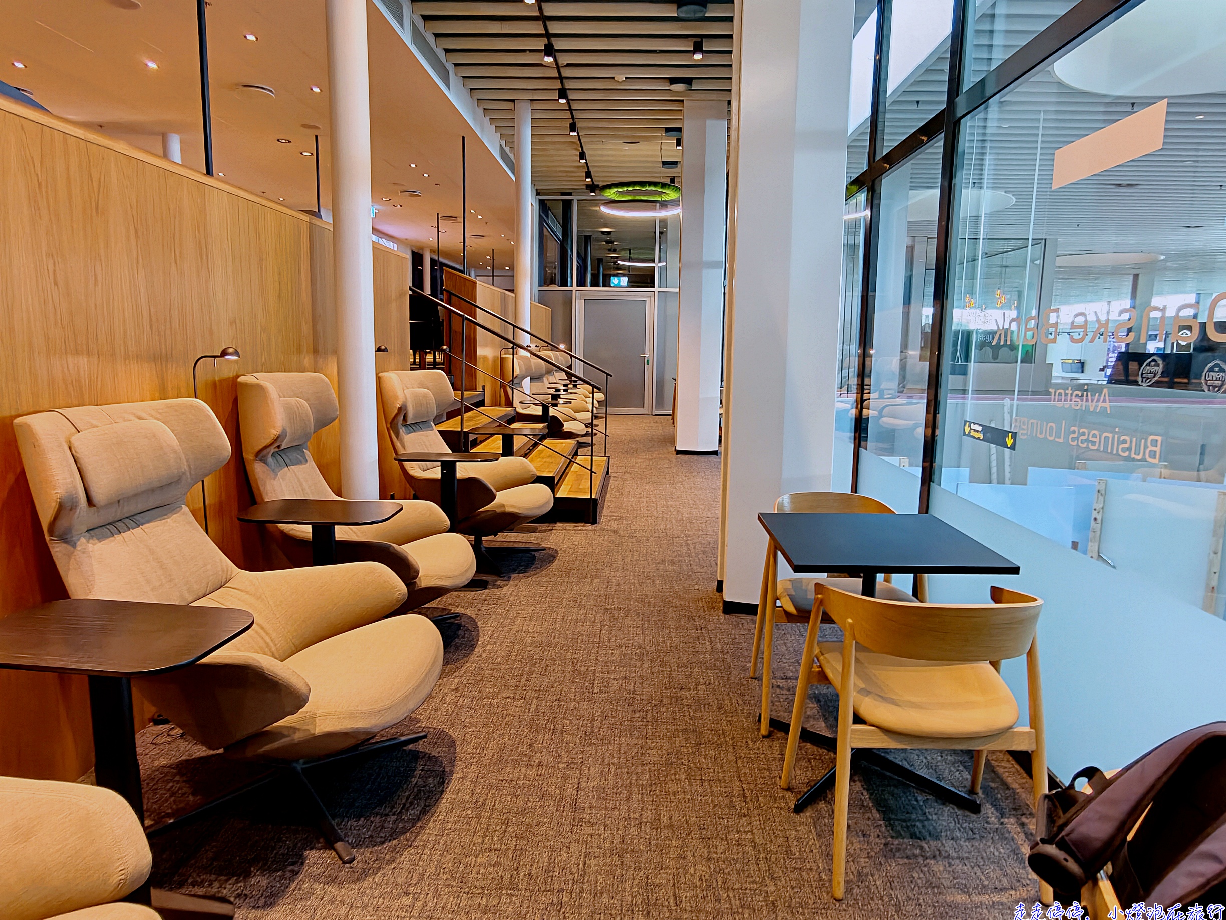 國航北京中轉羽田到哥本哈根來回商務艙完整分享CA184、CA877、CA878、CA421｜時間超漂亮、不用過夜、CP值高！台灣人必看台胞證+素食餐+機型評價