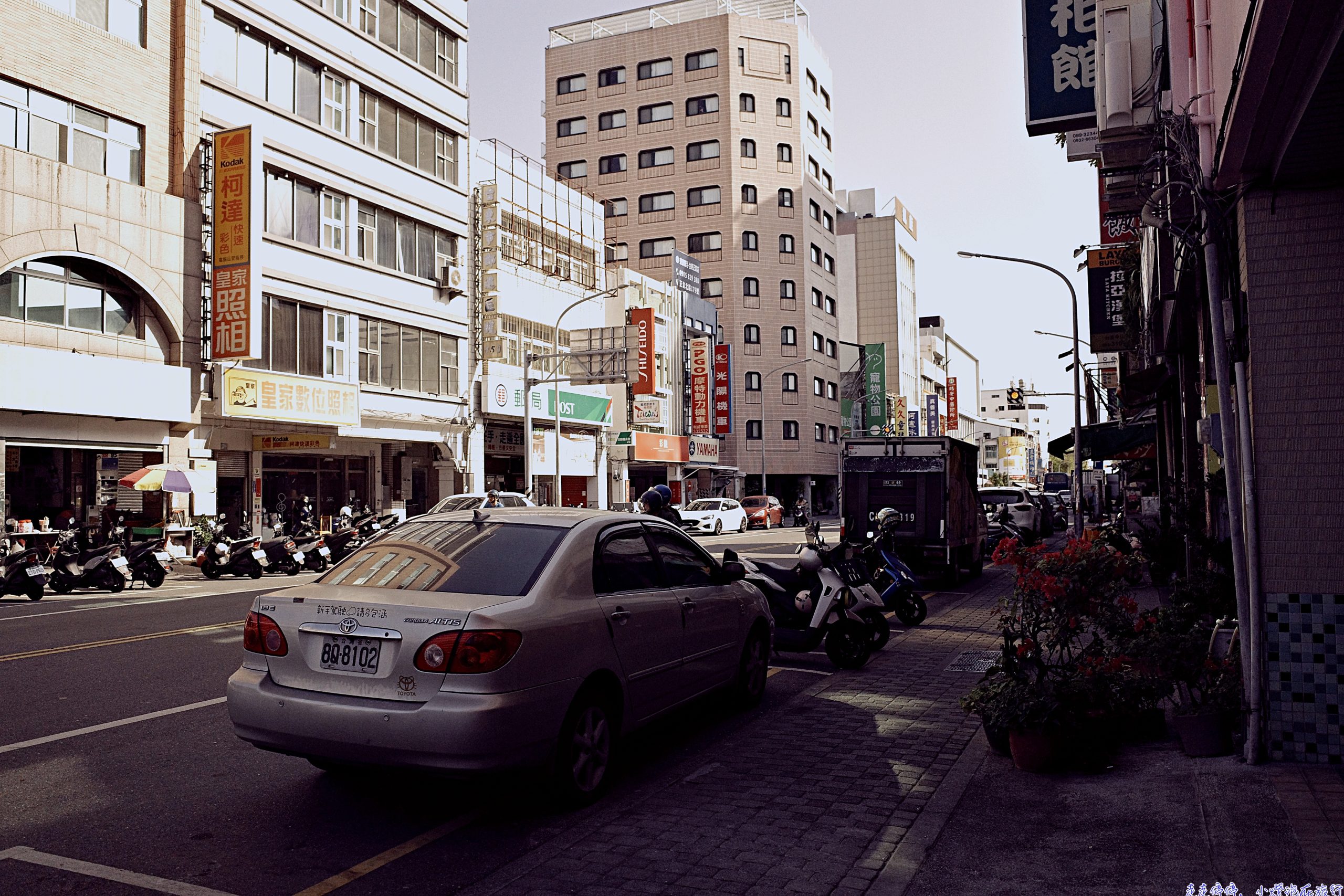 台東住宿門廷若室|近鐵花村、周邊方便、記憶枕好睡、老旅店翻新創意住宿 @走走停停,小燈泡在旅行 台東住宿門廷若室|近鐵花村、周邊方便、記憶枕好睡、老旅店翻新創意住宿