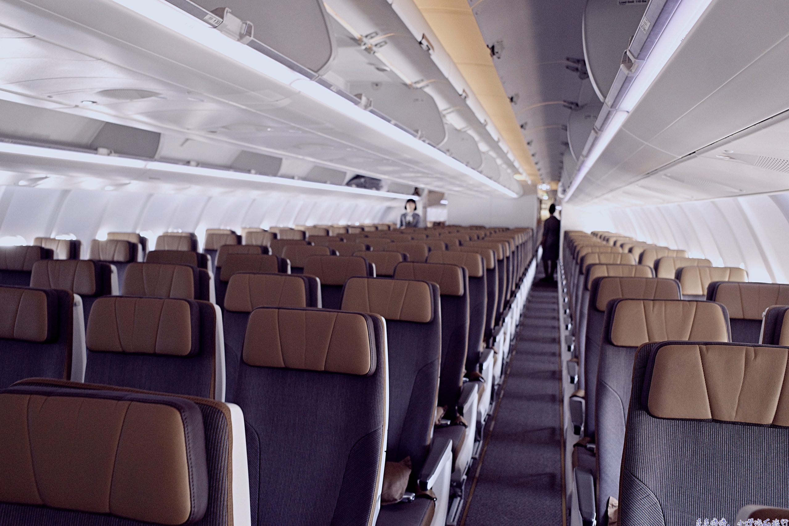 日本機票怎麼選?買機票前學會看飛機機型,比比價更重要|單走道與雙走道完整解析 @走走停停,小燈泡在旅行 日本機票怎麼選?買機票前學會看飛機機型,比比價更重要|單走道與雙走道完整解析