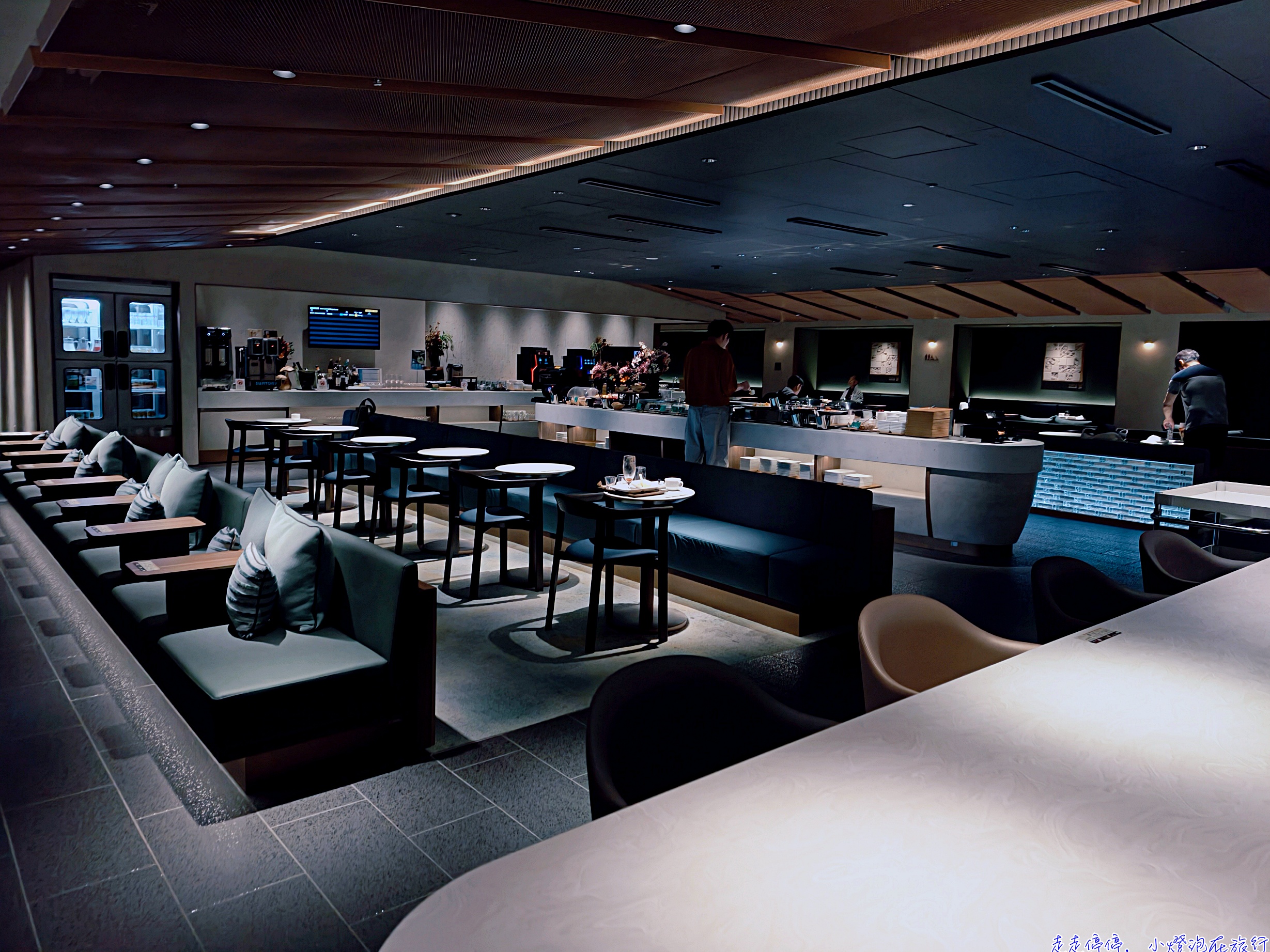KIX Lounge Kansai 完整攻略｜關西機場貴賓室位置、使用資格、餐飲、淋浴與 North/South 差異【2026最新】