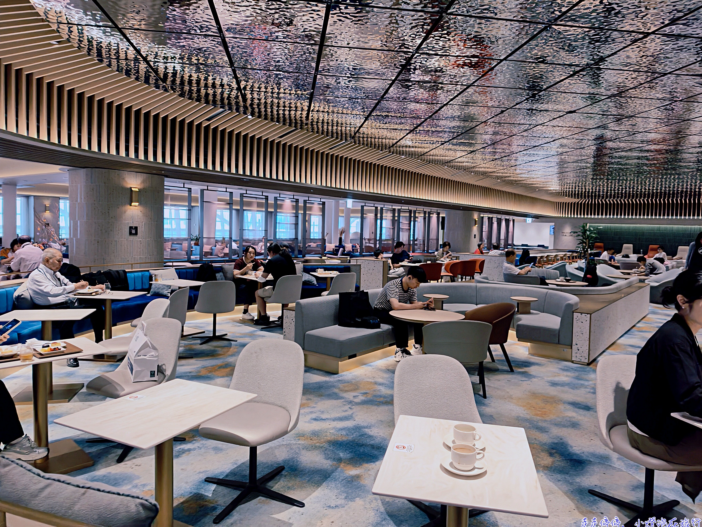 KIX Lounge Kansai 完整攻略｜關西機場貴賓室位置、使用資格、餐飲、淋浴與 North/South 差異【2026最新】