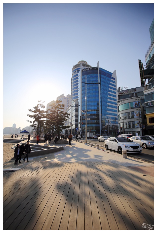 釜山自由行｜廣安里海水浴場，絕美市區美好沙灘、簡單、放鬆、度假感超高～地鐵2號線直達～