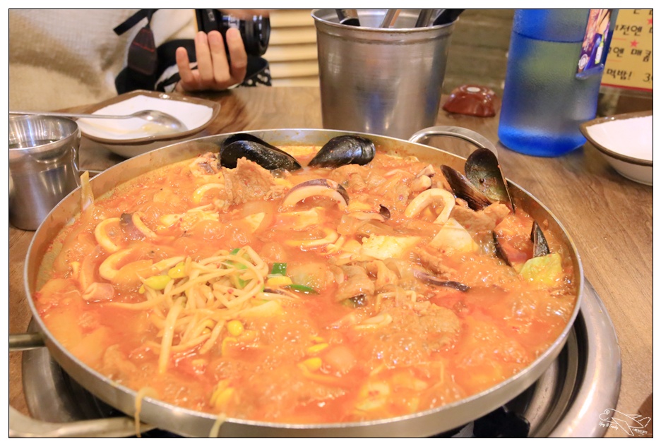 西面好吃烤肉｜구워삶기（烤了又煮）釜山超划算多人共吃高CP值辣魷魚豬肉鍋～