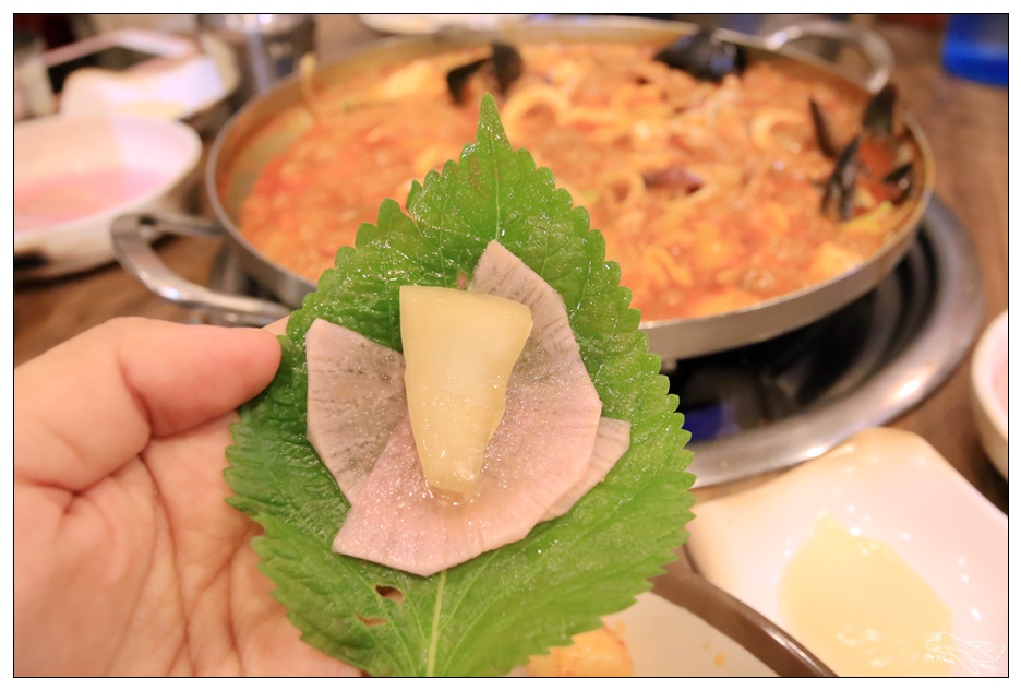 西面好吃烤肉｜구워삶기（烤了又煮）釜山超划算多人共吃高CP值辣魷魚豬肉鍋～