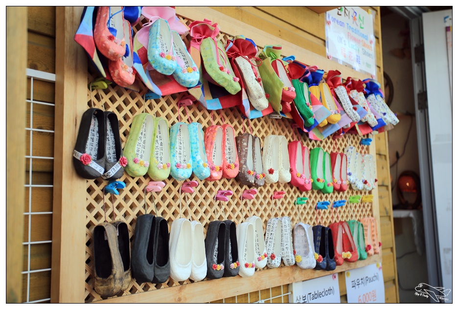 釜山超人氣景點|甘川洞文化村Gamcheon culture village。走一趟藝術村、來一趟與自己的浪漫旅行～完整走跳攻略～