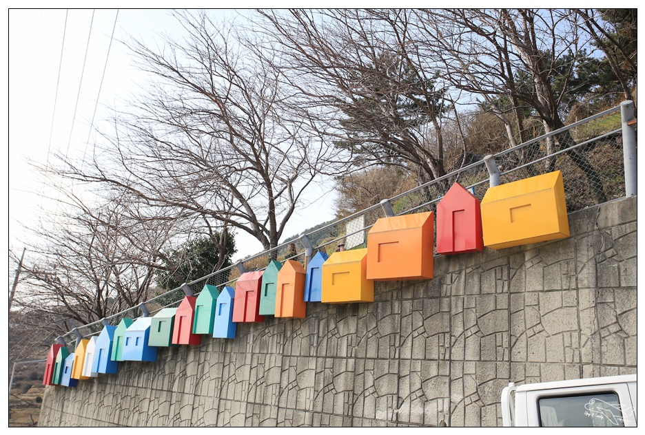 釜山超人氣景點|甘川洞文化村Gamcheon culture village。走一趟藝術村、來一趟與自己的浪漫旅行～完整走跳攻略～