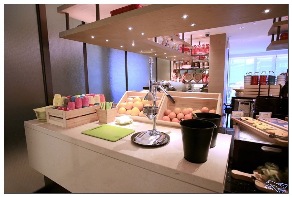 高雄親子飯店推薦|Hotel Indigo Kaohsiung Central Park。英迪格IHG洲際酒店集團首間進駐台灣新潮酒店系列。中央公園R9站英倫設計風格旅店～近新堀江購物商圈～四通八達、方便度高～