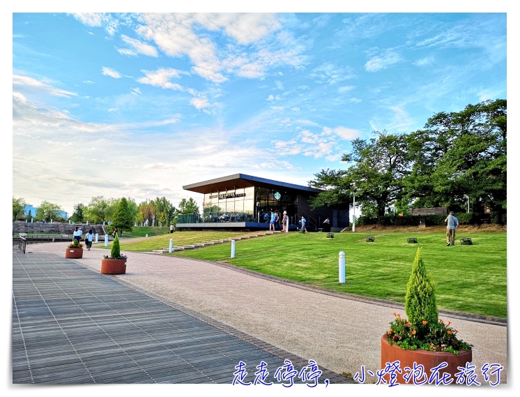 富山景點。全球最美星巴克｜日本此生必訪starbucks-富山環水公園店～