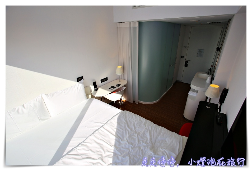 台北北門世民酒店｜亞洲第一家Citizen M，歐洲頂規品牌CITIZENM HOTELS ，自助check in潮飯店，在這裡沒有無聊的事～