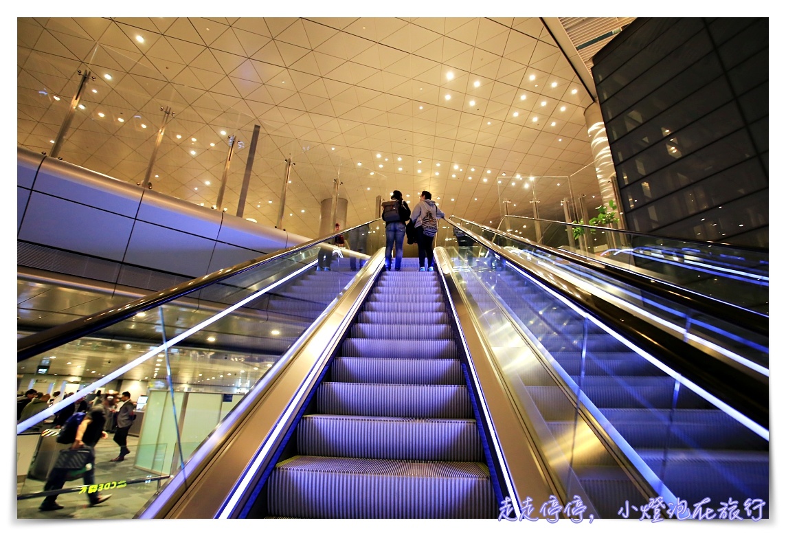 全球第一名商務艙貴賓室體驗|卡達Al Mourjan Business Lounge,杜哈機場超值豪華轉機,可吃飽、可洗澡、可遊戲 @走走停停,小燈泡在旅行 全球第一名商務艙貴賓室體驗|卡達Al Mourjan Business Lounge,杜哈機場超值豪華轉機,可吃飽、可洗澡、可遊戲