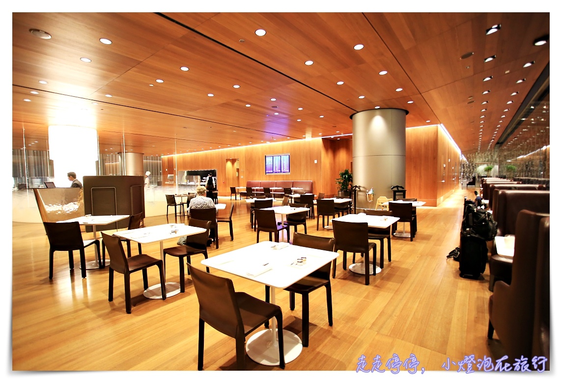 全球第一名商務艙貴賓室體驗|卡達Al Mourjan Business Lounge,杜哈機場超值豪華轉機,可吃飽、可洗澡、可遊戲 @走走停停,小燈泡在旅行 全球第一名商務艙貴賓室體驗|卡達Al Mourjan Business Lounge,杜哈機場超值豪華轉機,可吃飽、可洗澡、可遊戲