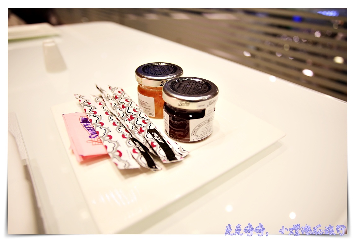 全球第一名商務艙貴賓室體驗|卡達Al Mourjan Business Lounge,杜哈機場超值豪華轉機,可吃飽、可洗澡、可遊戲 @走走停停,小燈泡在旅行 全球第一名商務艙貴賓室體驗|卡達Al Mourjan Business Lounge,杜哈機場超值豪華轉機,可吃飽、可洗澡、可遊戲